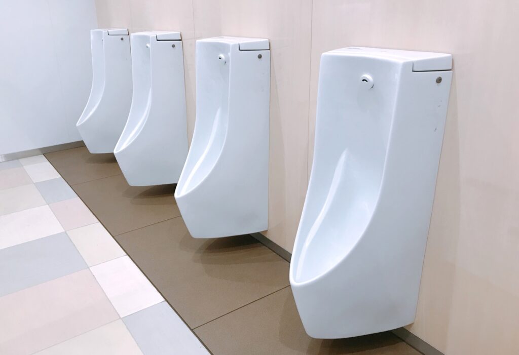 PTAをたすけるPTA'S（ピータス）_事例_トイレ清掃
